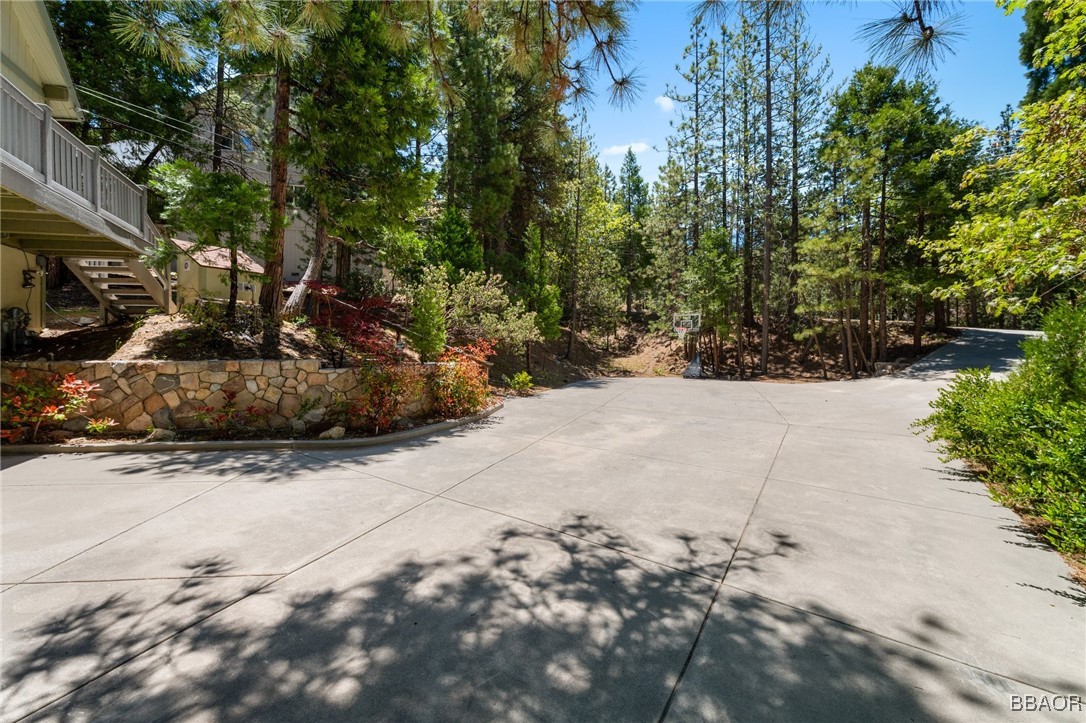 635 Grass Valley Road Property Photo 28