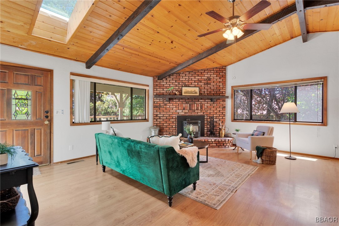 377 Sites Way Property Photo 4