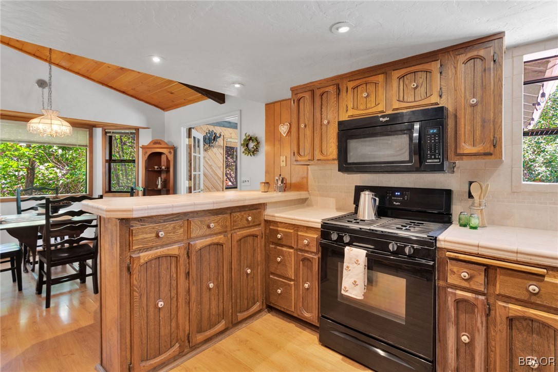 377 Sites Way Property Photo 7