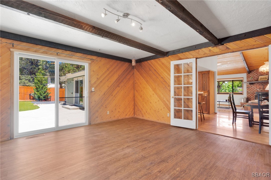 377 Sites Way Property Photo 10