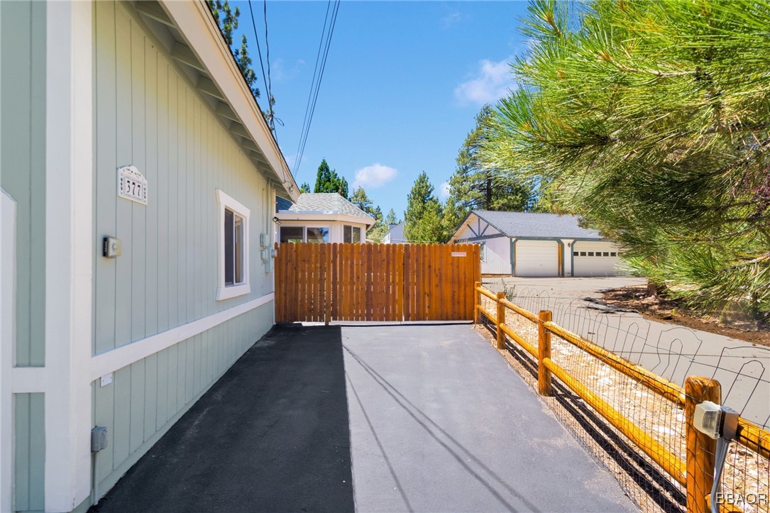 377 Sites Way Property Photo 24