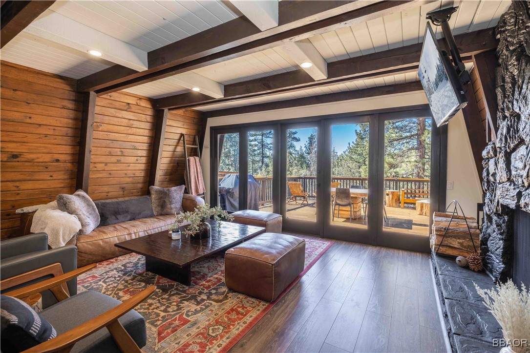 1107 Cedar Mountain Road Property Photo 8