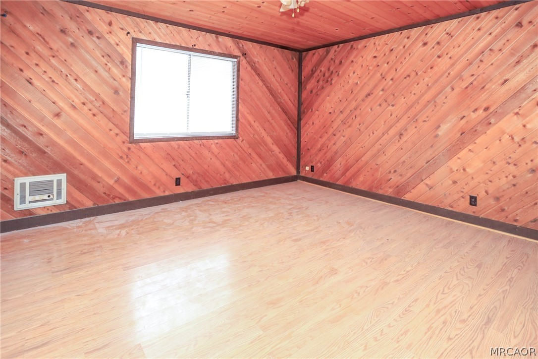 171 West Meadow Lane Property Photo 15