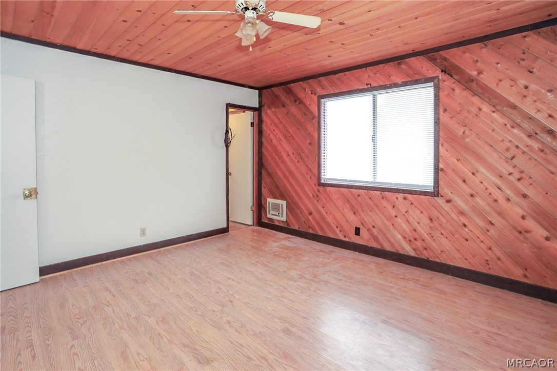 171 West Meadow Lane Property Photo 16