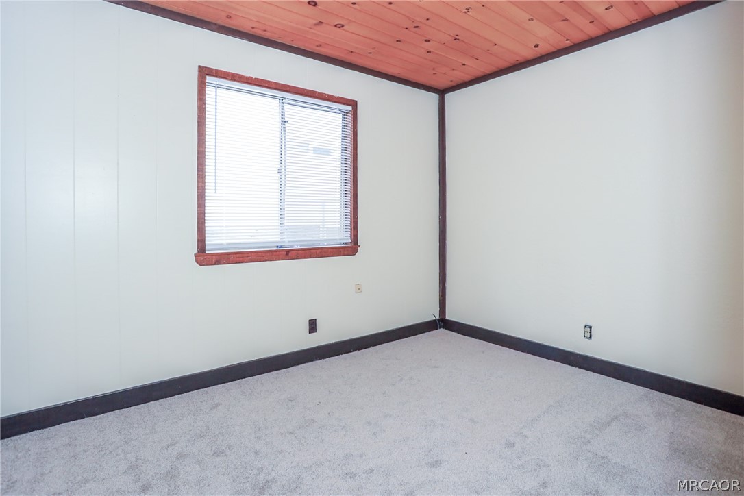 171 West Meadow Lane Property Photo 24