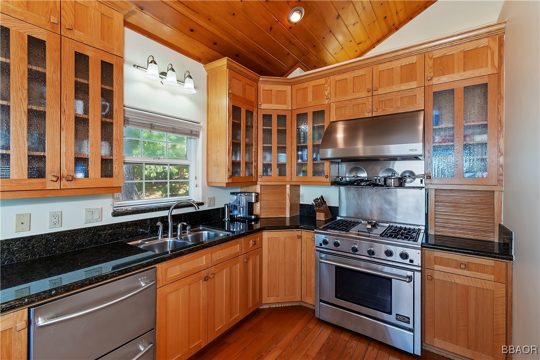 22665 Valley View Drive Property Photo 16
