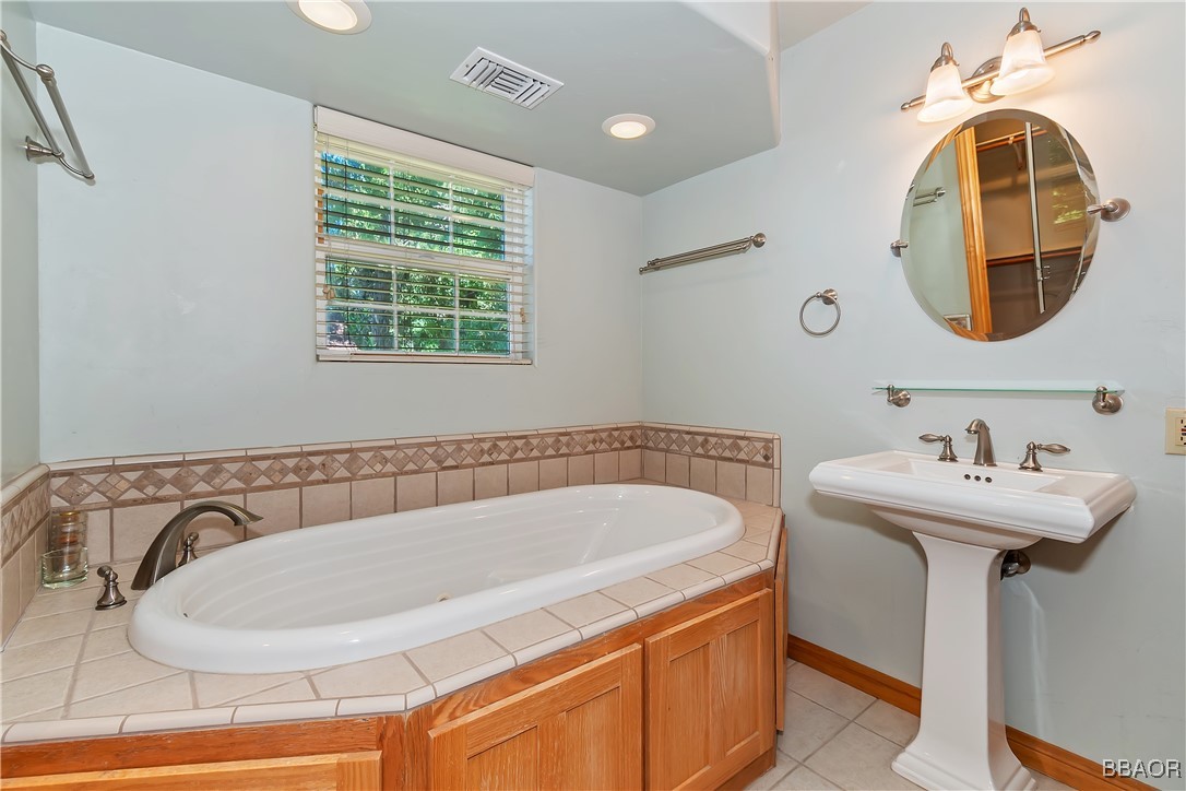 22665 Valley View Drive Property Photo 24