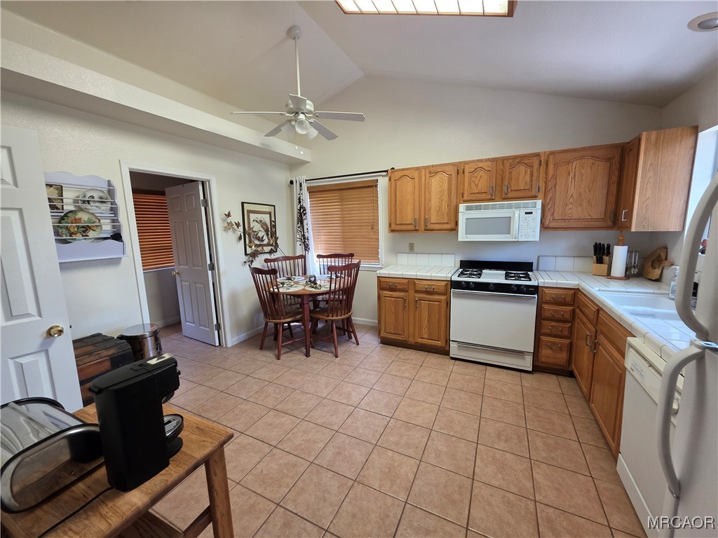 26478 Thunderbird Drive Property Photo 4