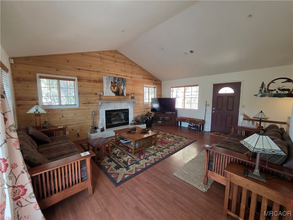 26478 Thunderbird Drive Property Photo 5