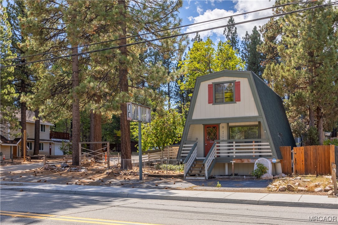 40143 Big Bear Boulevard Property Photo 3