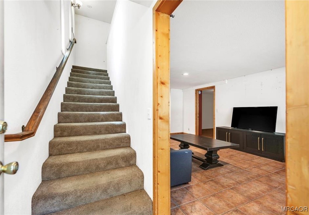 40143 Big Bear Boulevard Property Photo 11