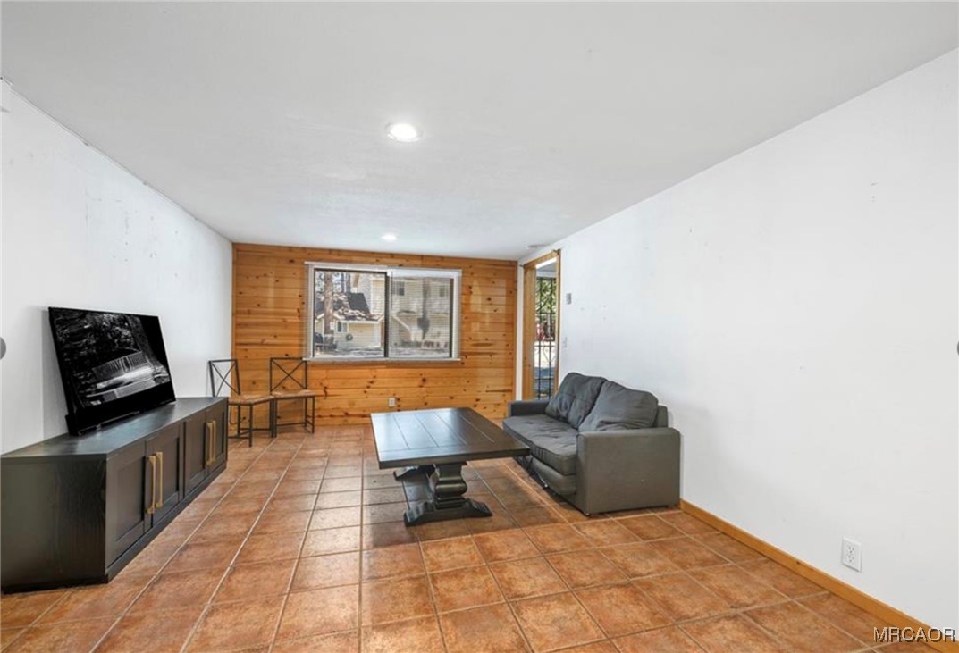 40143 Big Bear Boulevard Property Photo 13