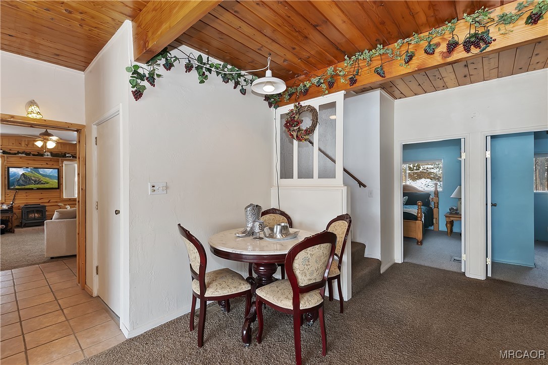 1004 White Mountain Drive Property Photo 10