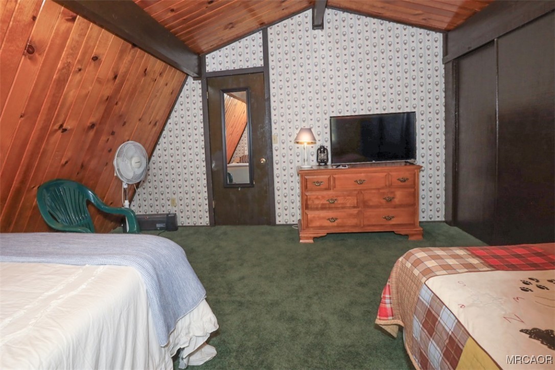 1060 Sierra Avenue Property Photo 28