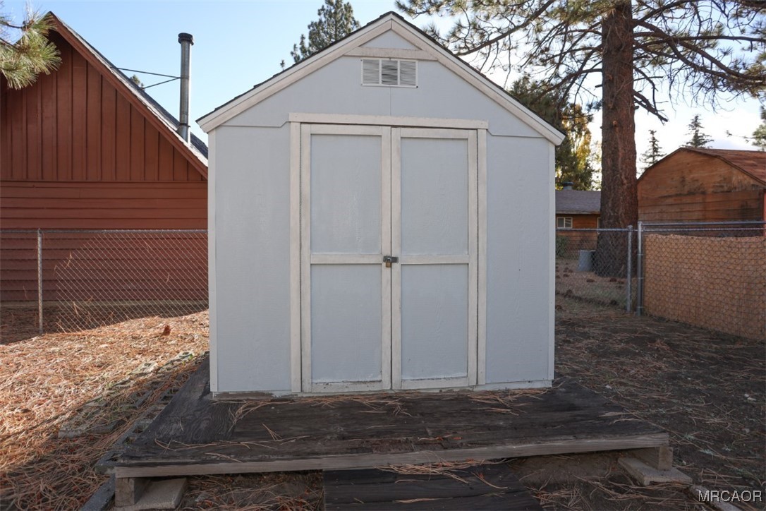 1060 Sierra Avenue Property Photo 32