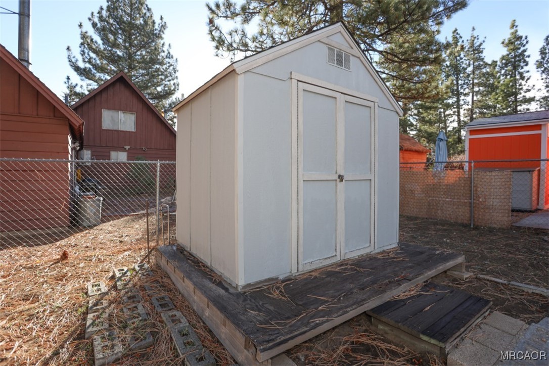 1060 Sierra Avenue Property Photo 33
