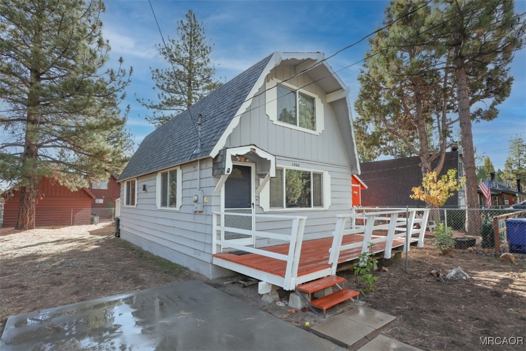 1060 Sierra Avenue Property Photo 34