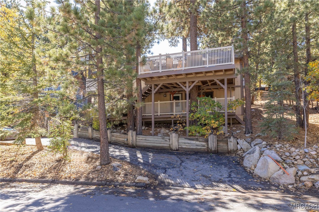 1411 Klamath Road Property Photo 2