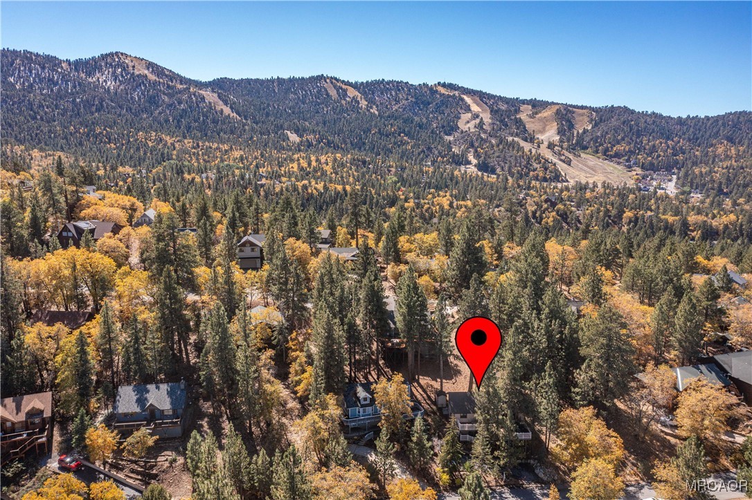 1411 Klamath Road Property Photo 4