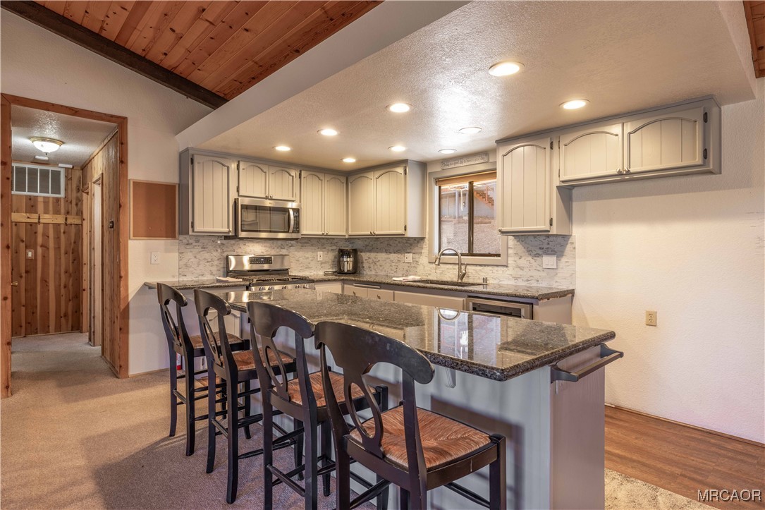 1411 Klamath Road Property Photo 20