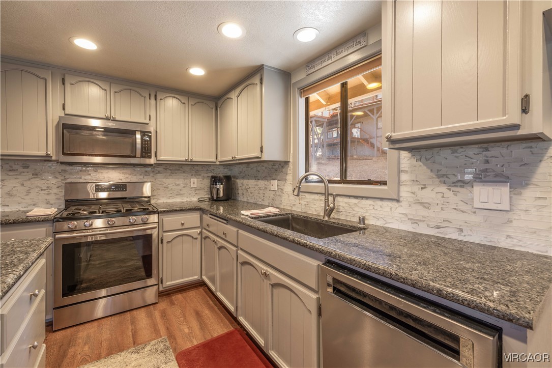1411 Klamath Road Property Photo 22