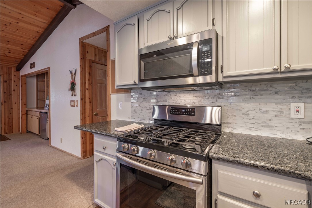 1411 Klamath Road Property Photo 23