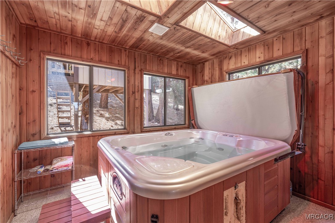 1411 Klamath Road Property Photo 27