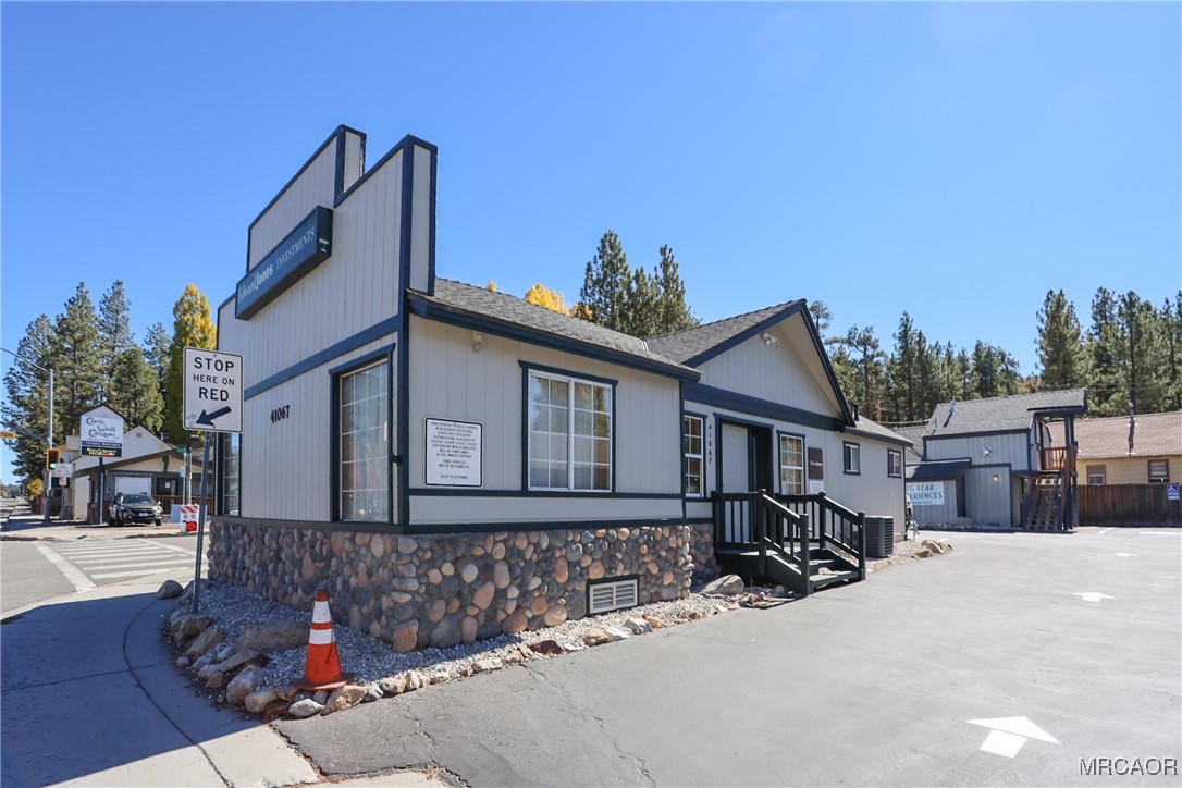 41067 Big Bear Boulevard Property Photo 7