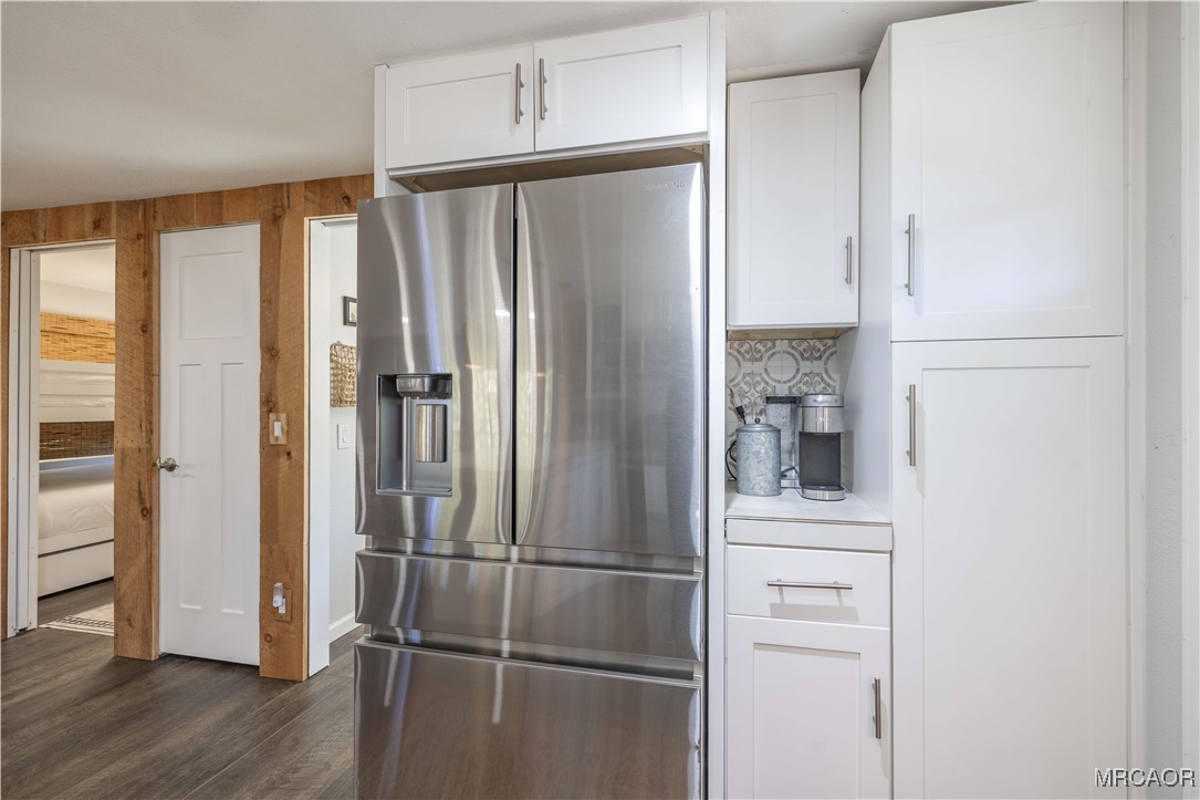 39470 North Shore Drive Property Photo 8