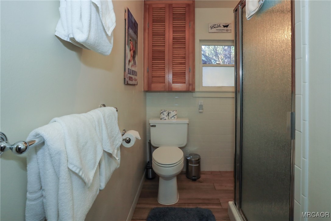 592 Douglas Street Property Photo 26