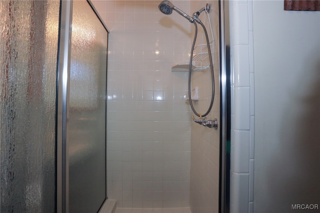 592 Douglas Street Property Photo 28