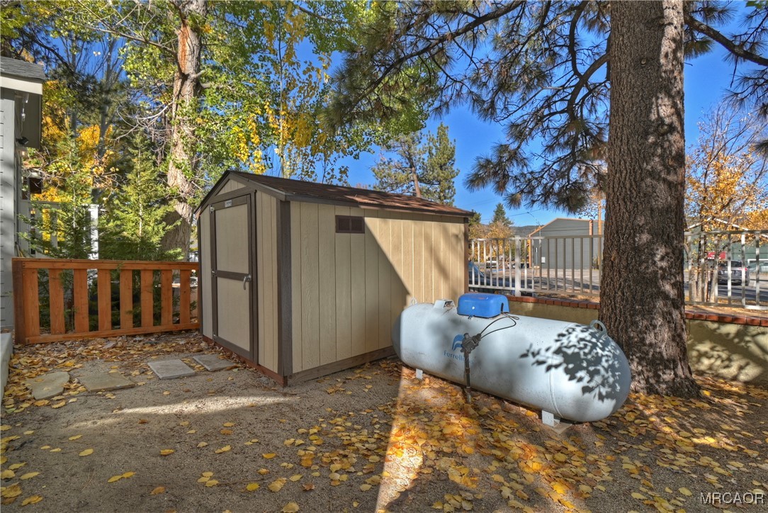 547 Alden Rv5 Property Photo 28
