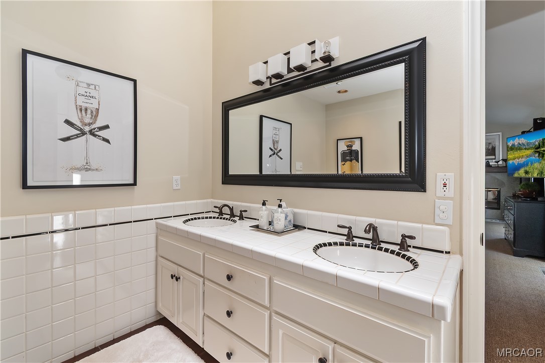 244 Corona Circle Property Photo 23