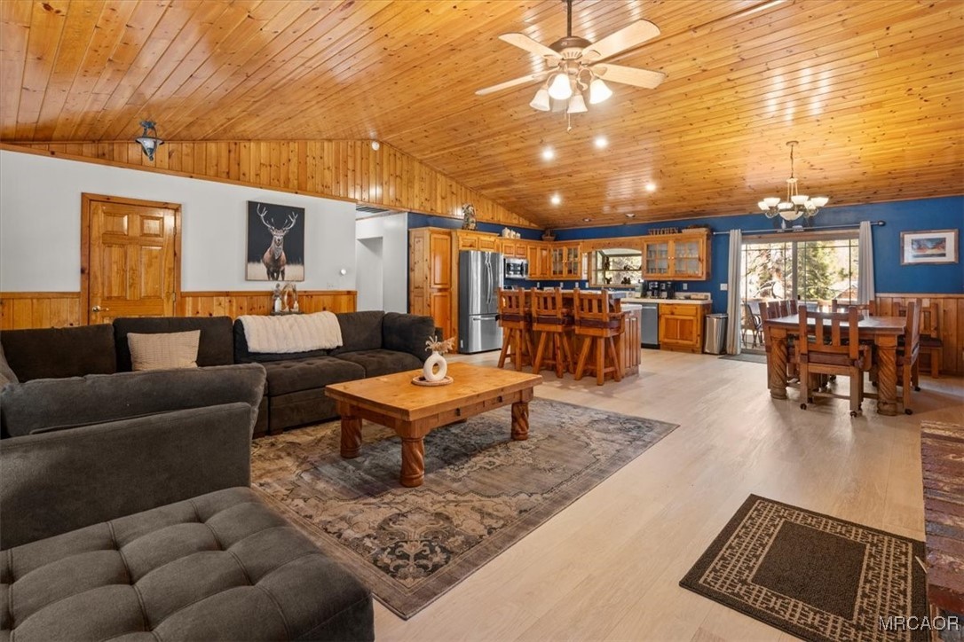 41640 Mockingbird Drive Property Photo 5