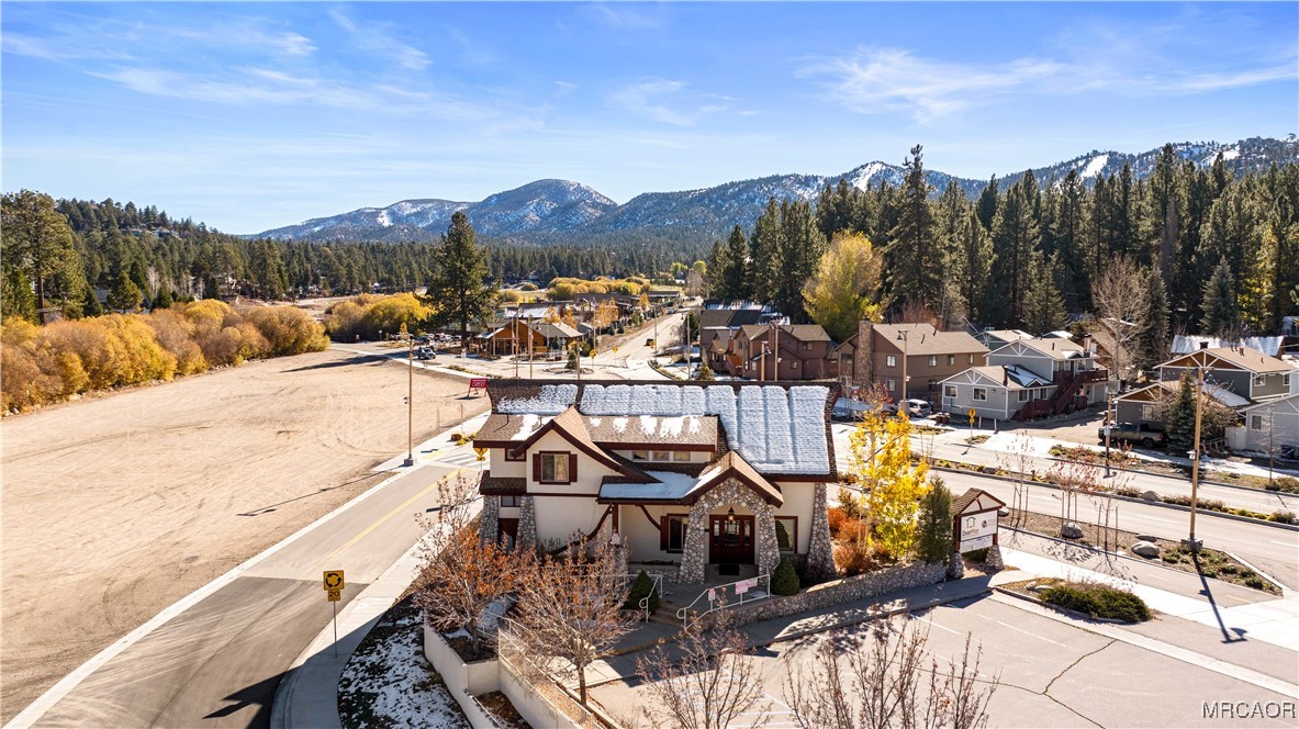 42718 Moonridge Rd Property Photo 4