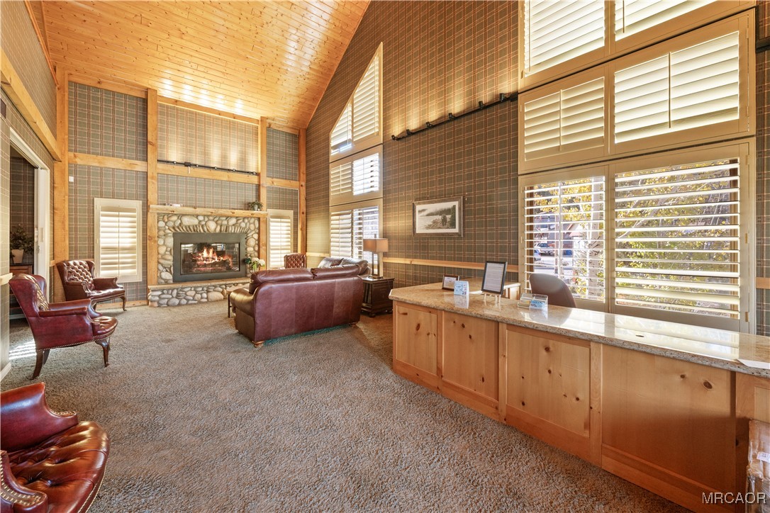 42718 Moonridge Rd Property Photo 10