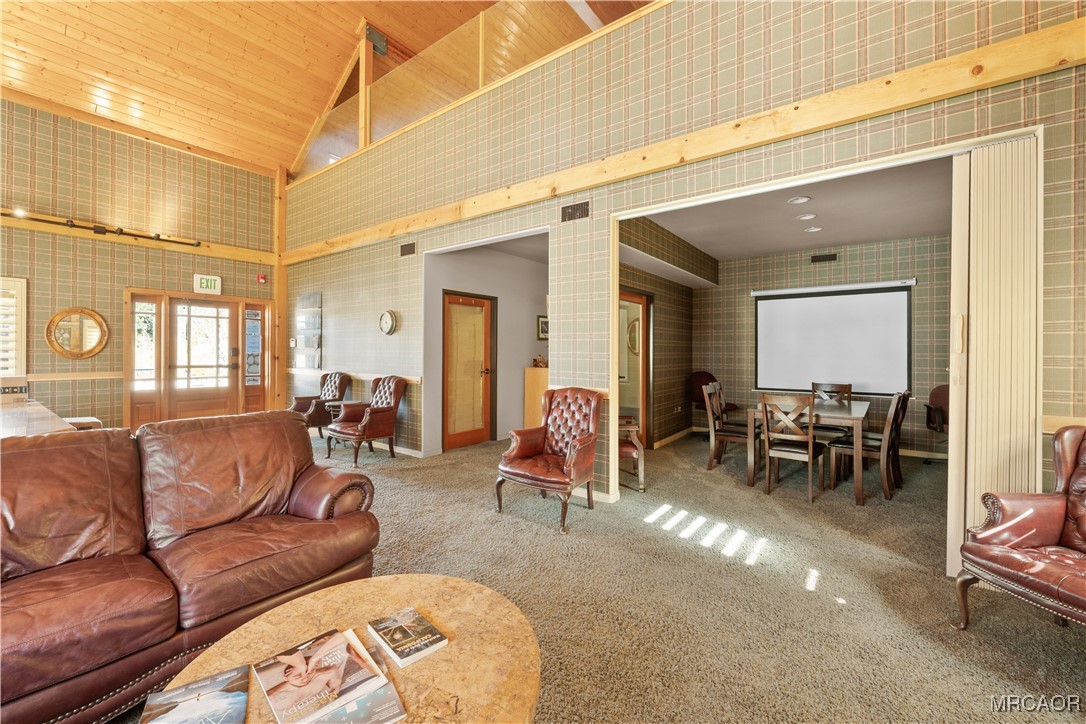 42718 Moonridge Rd Property Photo 13