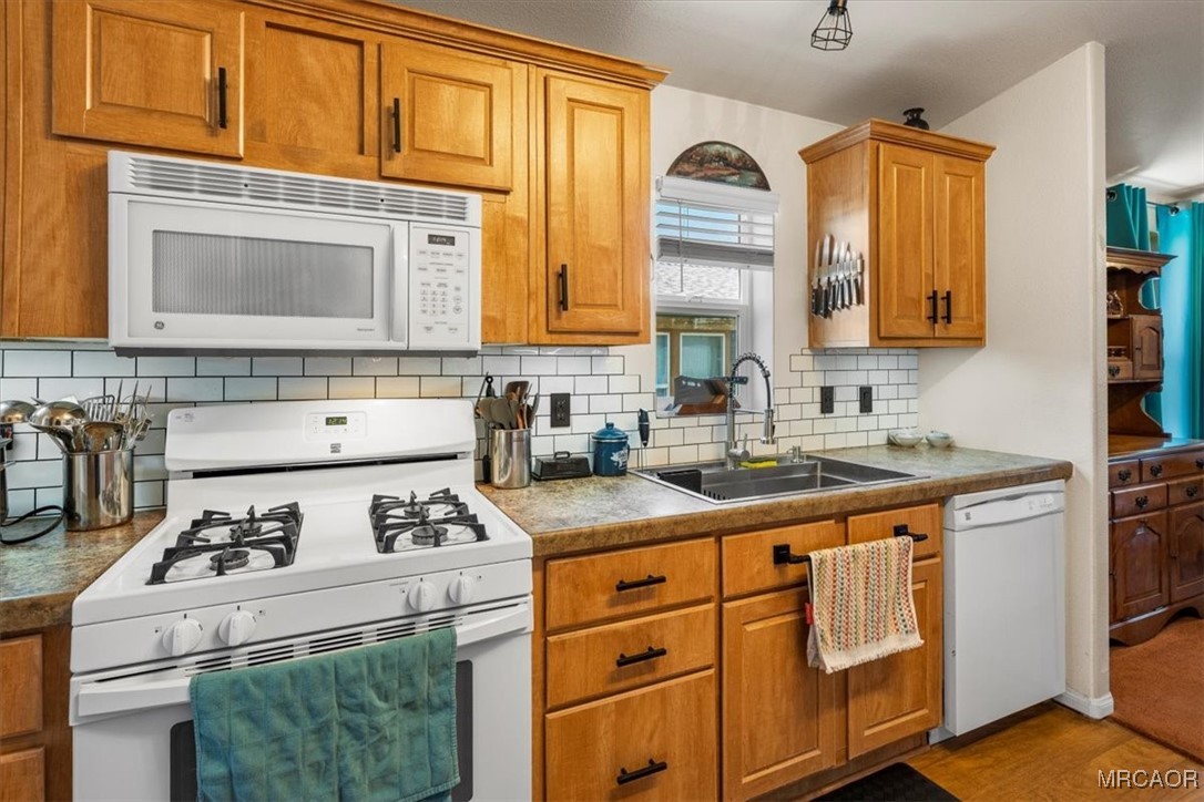 45935 Parkway Drive Property Photo 13