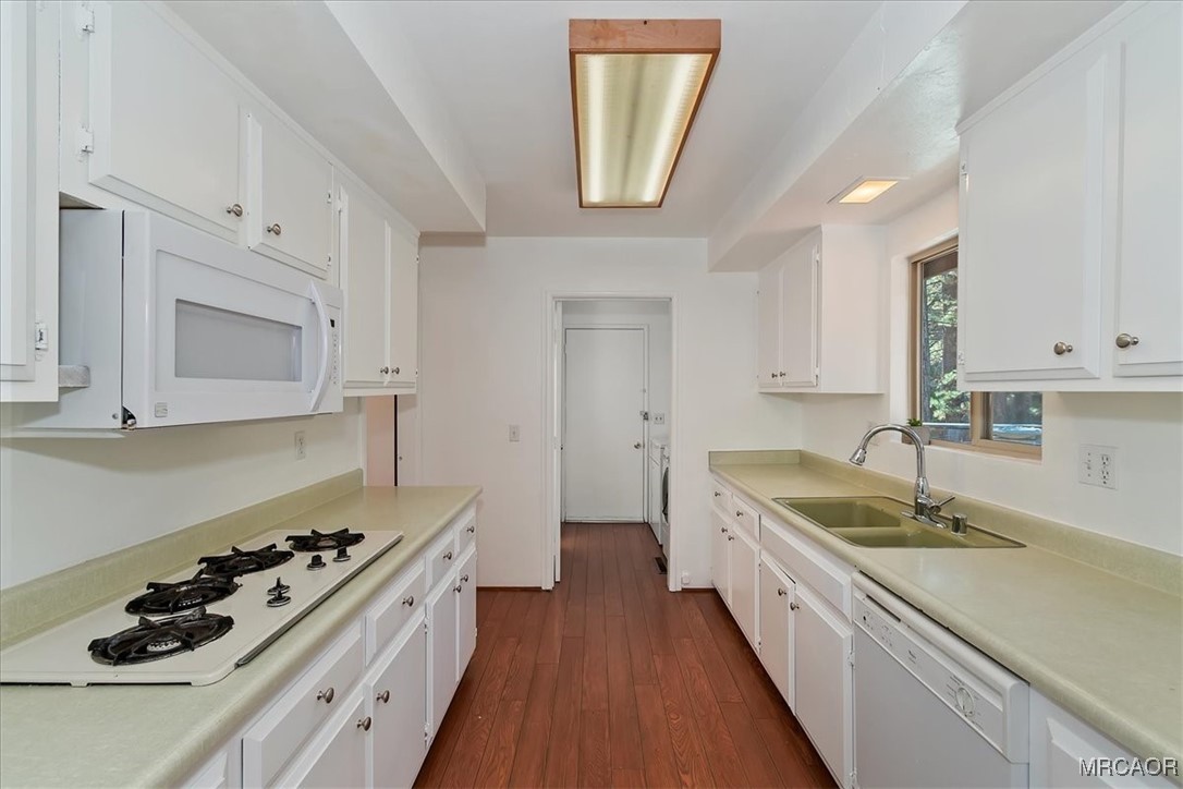 383 Catalina Road Property Photo 16