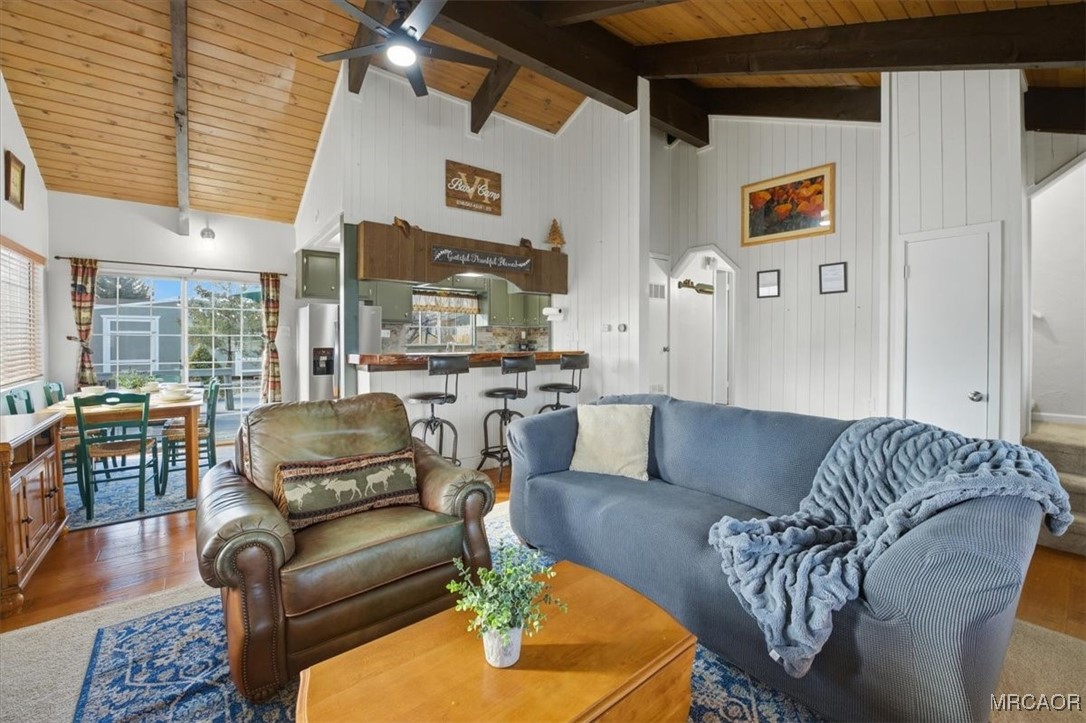 913 Mount Doble Drive Property Photo 12