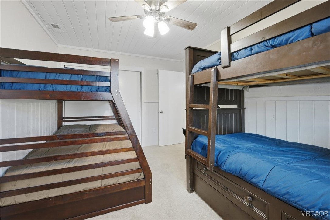 913 Mount Doble Drive Property Photo 26