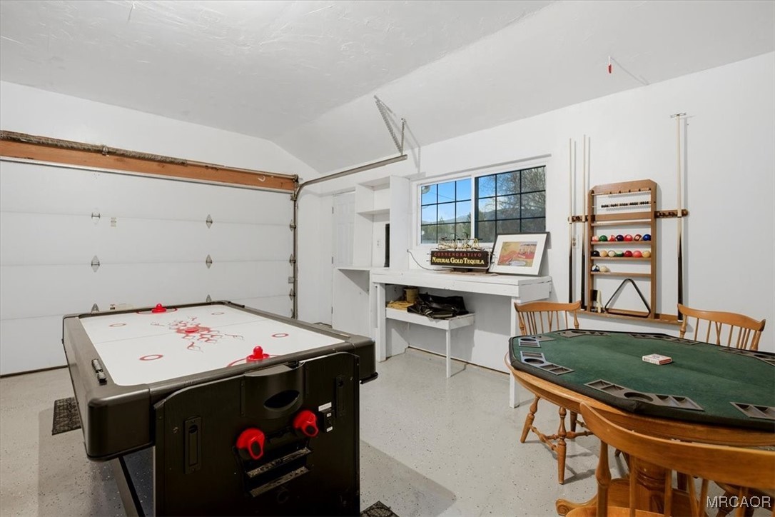913 Mount Doble Drive Property Photo 35