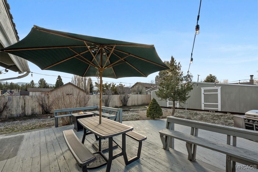 913 Mount Doble Drive Property Photo 42