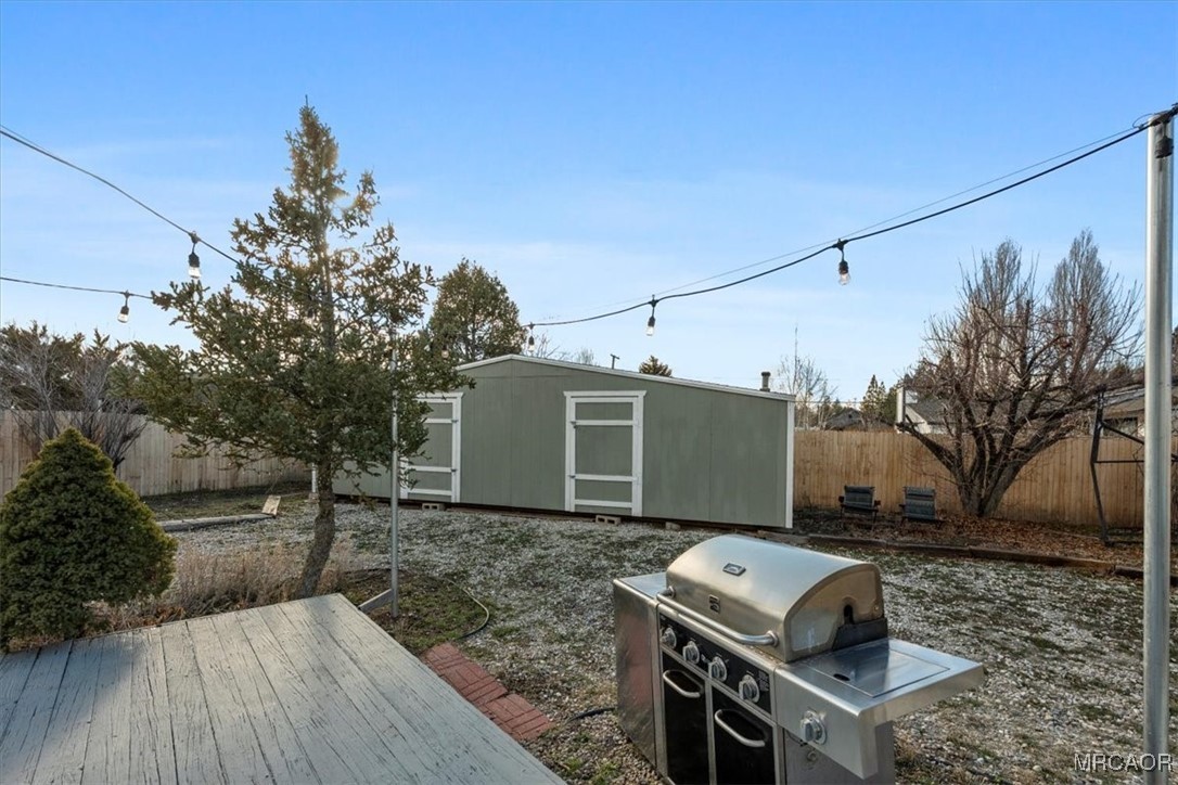 913 Mount Doble Drive Property Photo 43