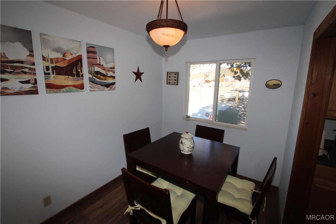 45371 5th Street Property Photo 6