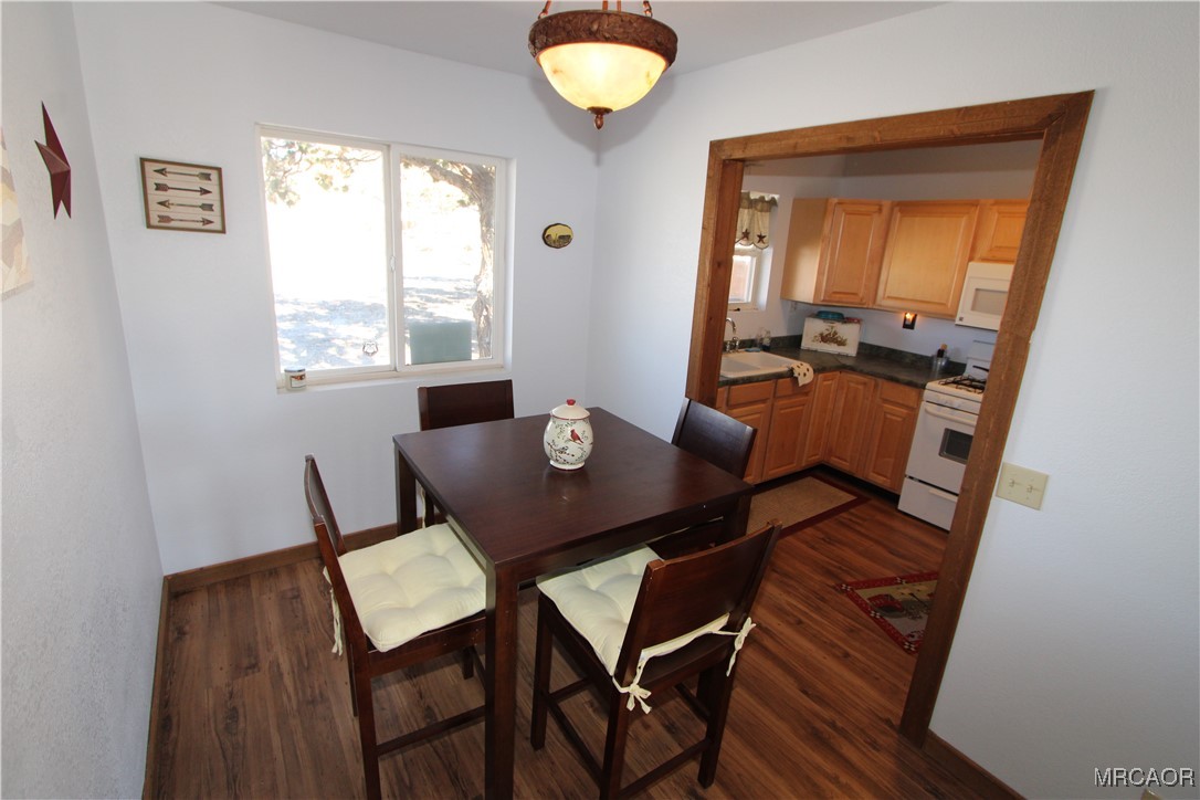 45371 5th Street Property Photo 7