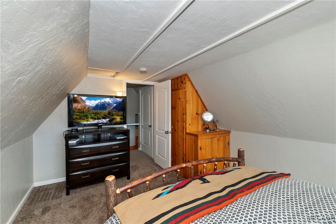 39676 Oakglen Road Property Photo 21