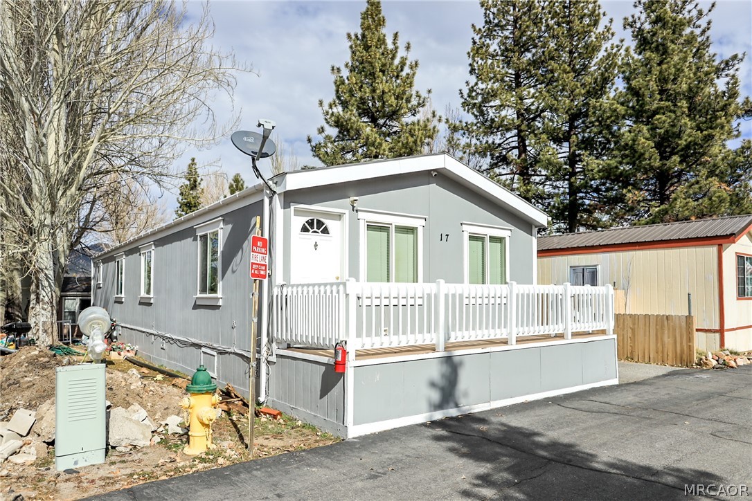 547 Alden # 17 Road 17 Property Photo 6