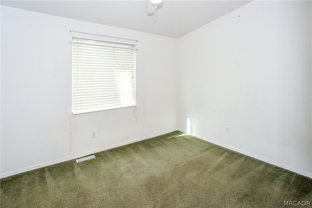 547 Alden # 17 Road 17 Property Photo 27