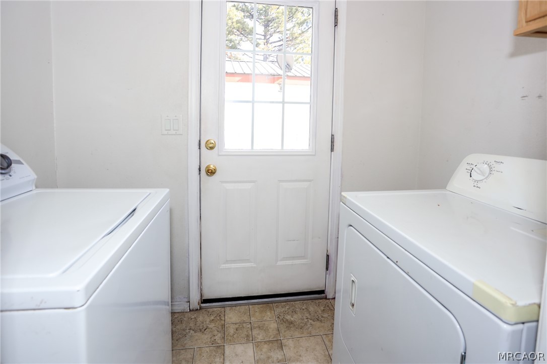 547 Alden # 17 Road 17 Property Photo 29